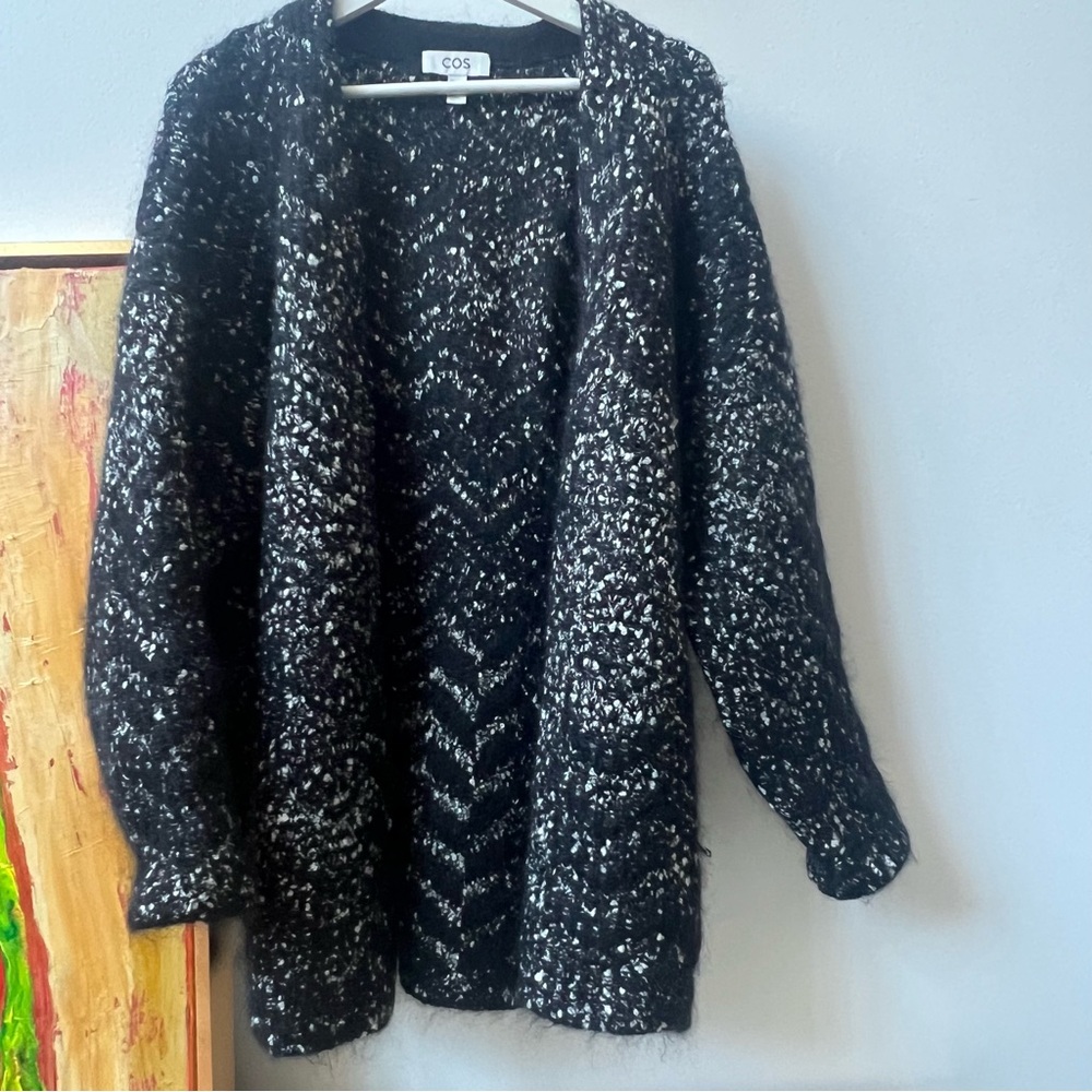 LAST CHANCE❗️(8/23) - COS Monochrome Women's Cardigan - Picture 4 of 10